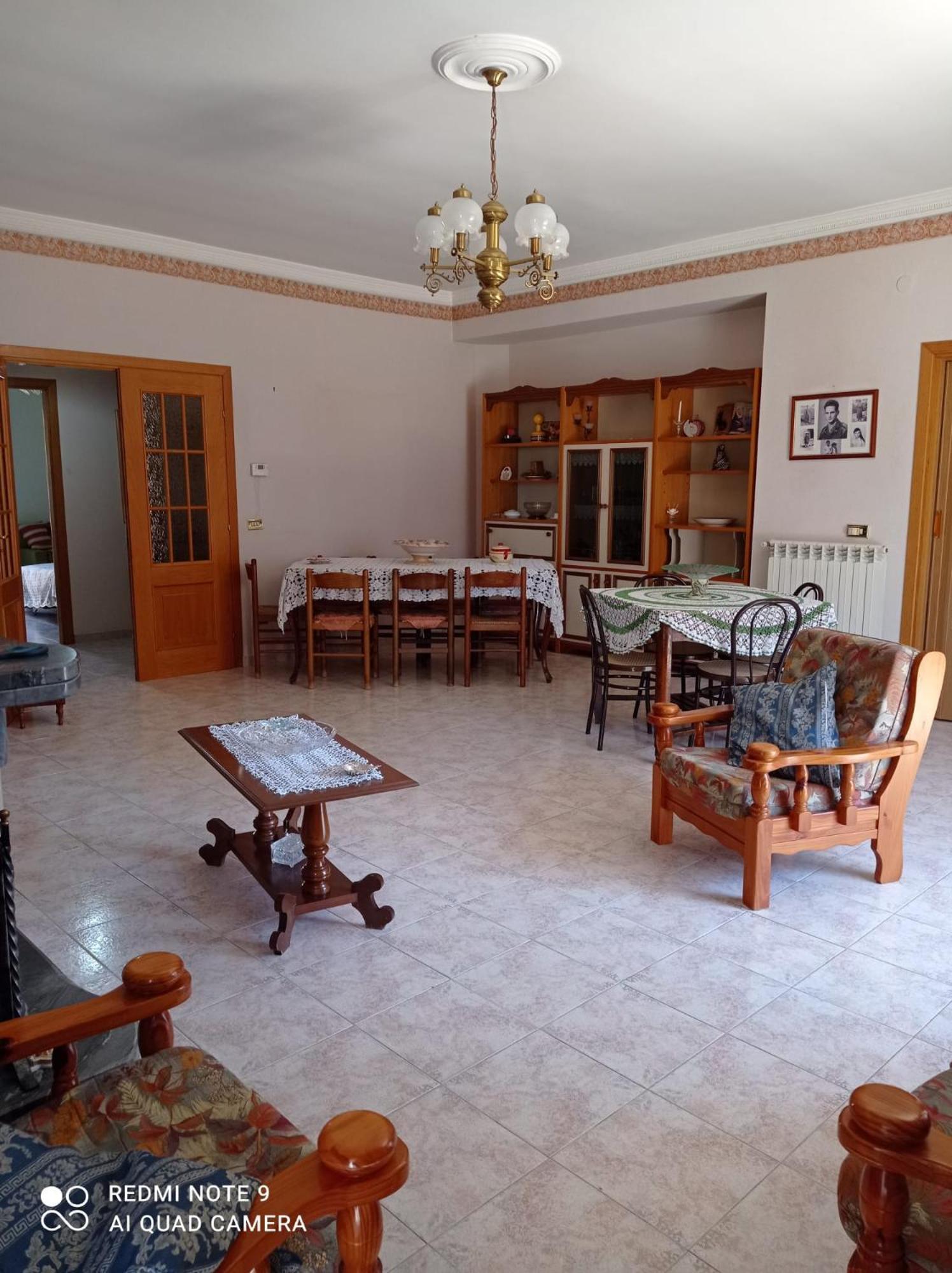 Montagne Rocciose Bed & Breakfast Frascineto Екстериор снимка
