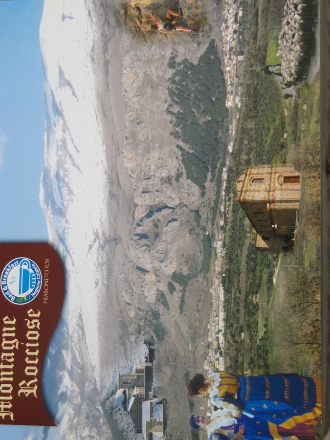 Montagne Rocciose Bed & Breakfast Frascineto Екстериор снимка